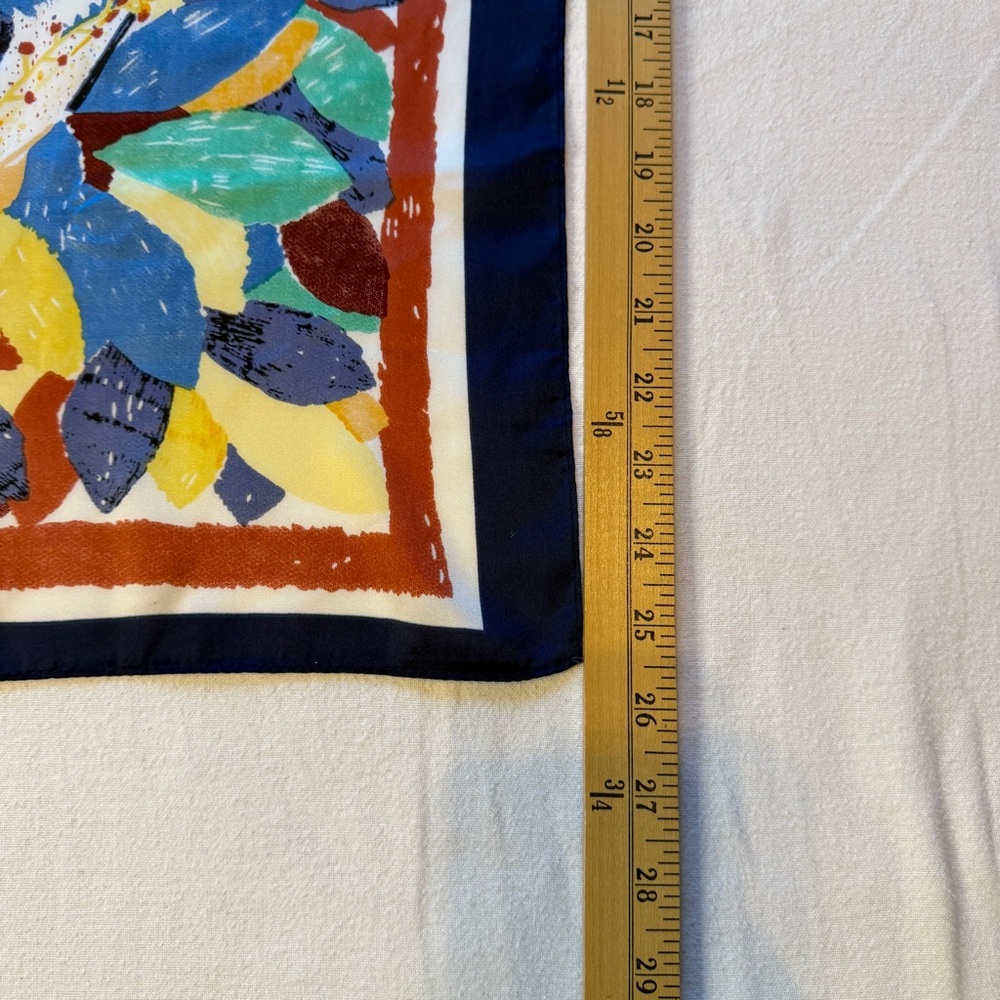 Designer Look Colorful Scarf Chacun‎ Fait Son Nid 26" X 26" Navy Multicolor - Picture 9 of 9